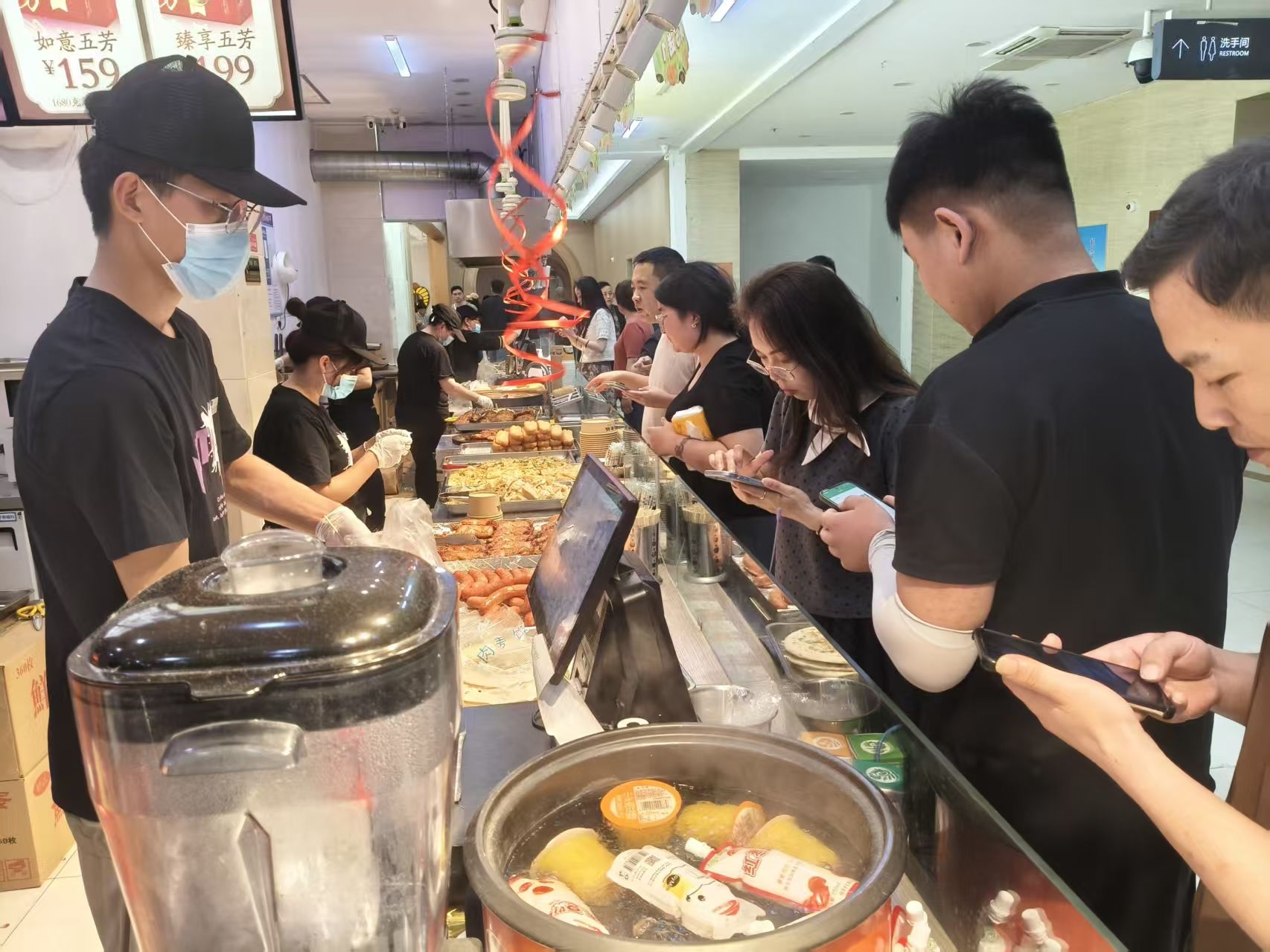 熱血鑄榮耀 奮斗續(xù)華章 | 致敬各位 “堅(jiān)守者”，每一份付出都值得喝彩